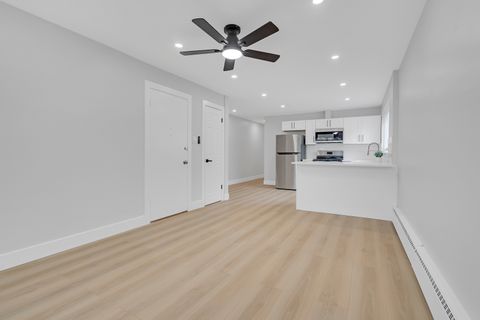 Tiny photo for 2712 W Balmoral Avenue #2E, Chicago, IL 60625 (MLS # 12513839)