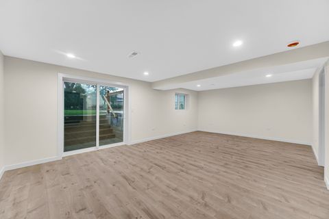 Tiny photo for 519 S Springinsguth Road, Schaumburg, IL 60193 (MLS # 12481545)