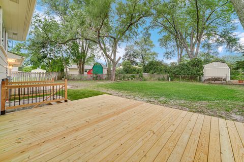 Tiny photo for 519 S Springinsguth Road, Schaumburg, IL 60193 (MLS # 12481545)