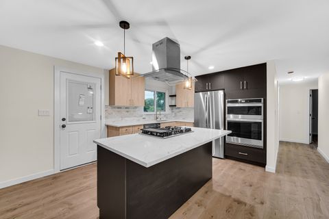 Tiny photo for 519 S Springinsguth Road, Schaumburg, IL 60193 (MLS # 12481545)