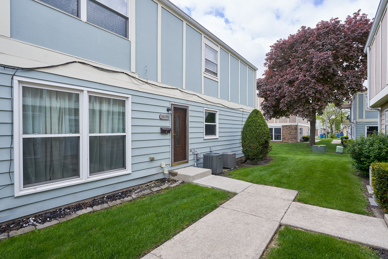 20112 OAK LANE Street 1