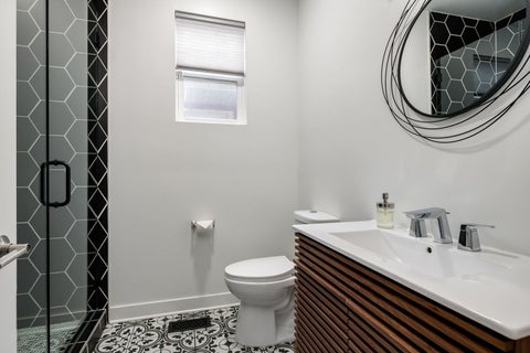 Tiny photo for 1154 S Elmwood Avenue, Oak Park, IL 60304 (MLS # 12751247)