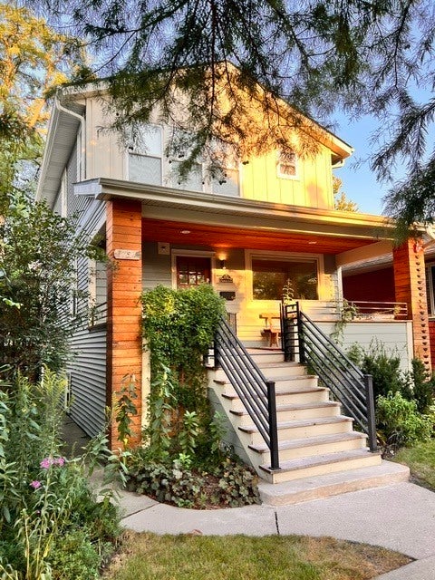 Tiny photo for 1154 S Elmwood Avenue, Oak Park, IL 60304 (MLS # 12751247)