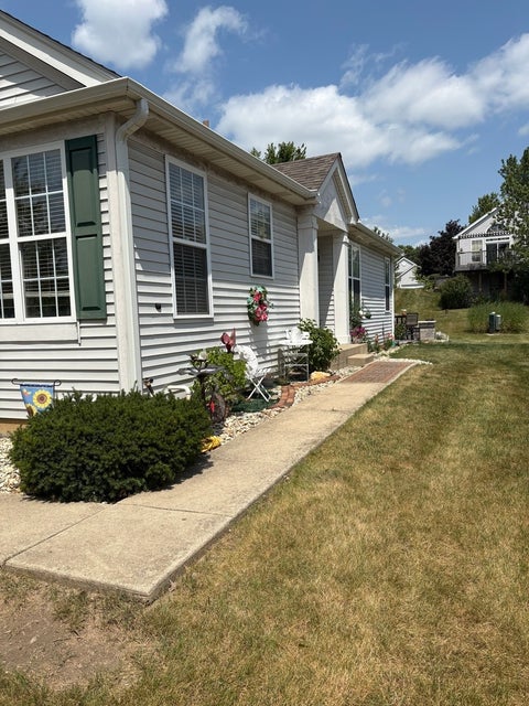 Tiny photo for 5 E HAGUE Drive, Antioch, IL 60002 (MLS # 12711775)