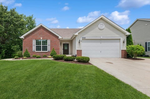 Photo of 1112 Ridge Drive, Shorewood, IL 60404 (MLS # 12700629)