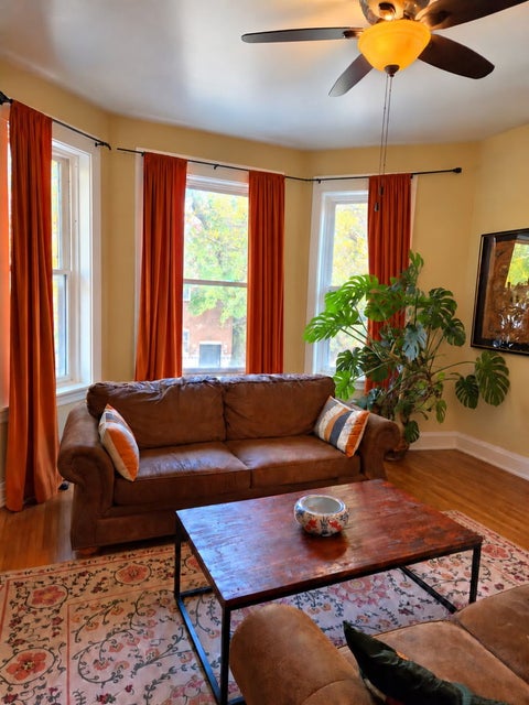 Tiny photo for 1427 W BYRON Street #2, Chicago, IL 60613 (MLS # 12794477)