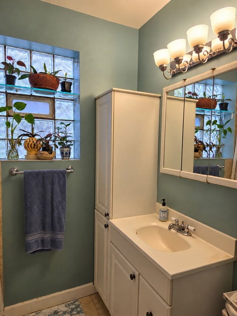 Tiny photo for 1427 W BYRON Street #2, Chicago, IL 60613 (MLS # 12794477)