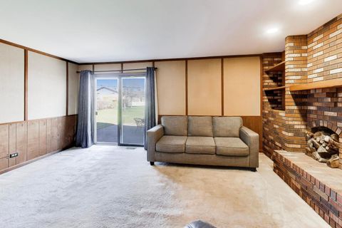 Tiny photo for 507 Ridgewood Lane, Buffalo Grove, IL 60089 (MLS # 12606232)