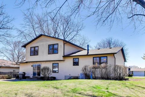 Tiny photo for 507 Ridgewood Lane, Buffalo Grove, IL 60089 (MLS # 12606232)