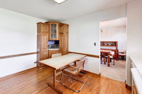 Tiny photo for 507 Ridgewood Lane, Buffalo Grove, IL 60089 (MLS # 12606232)