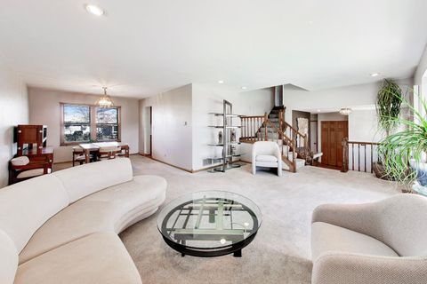 Tiny photo for 507 Ridgewood Lane, Buffalo Grove, IL 60089 (MLS # 12606232)