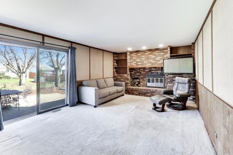 Tiny photo for 507 Ridgewood Lane, Buffalo Grove, IL 60089 (MLS # 12606232)