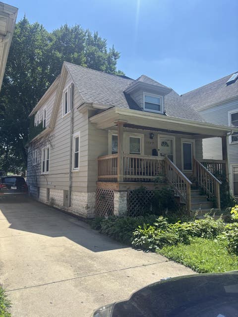 Photo of 1329 MAPLE Avenue, Berwyn, IL 60402 (MLS # 12715249)