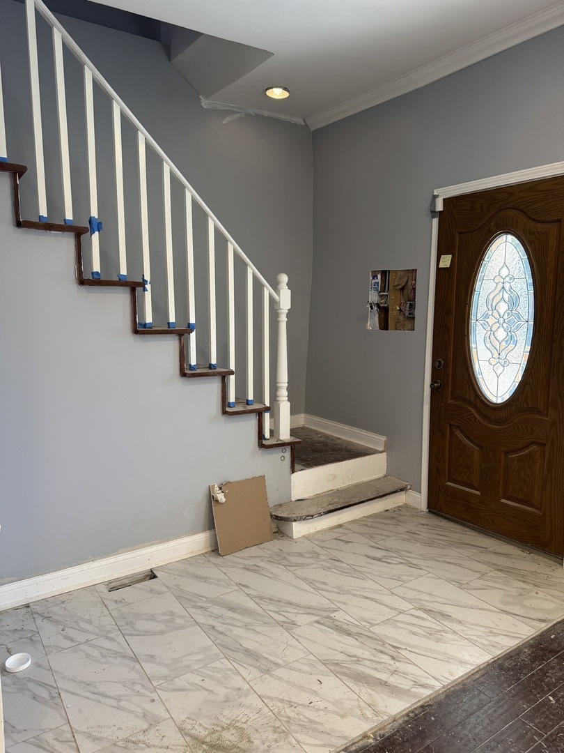 6928 S Kimbark Avenue