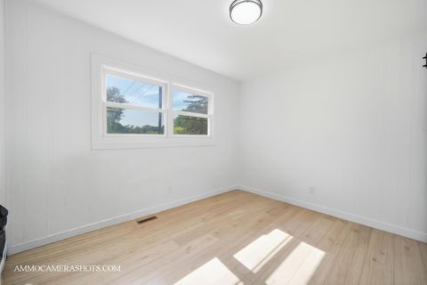 Tiny photo for 706 W Pheasant Trail, McHenry, IL 60051 (MLS # 12486826)