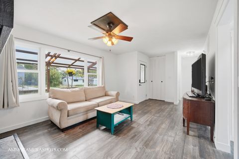 Tiny photo for 706 W Pheasant Trail, McHenry, IL 60051 (MLS # 12486826)