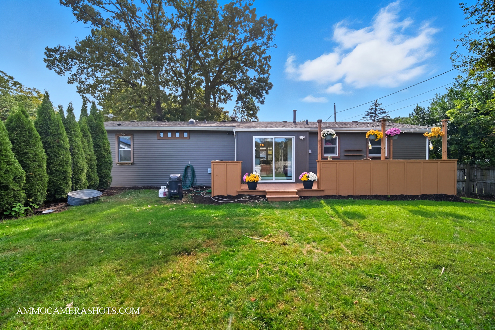 706 W Pheasant Trail