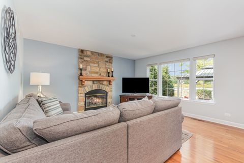 Tiny photo for 1024 N Camden Lane, South Elgin, IL 60177 (MLS # 12585978)