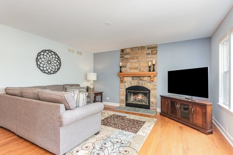 Tiny photo for 1024 N Camden Lane, South Elgin, IL 60177 (MLS # 12585978)