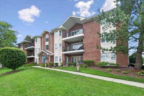 Photo of 13129 FOREST RIDGE Drive #2D, Palos Heights, IL 60463 (MLS # 12740611)