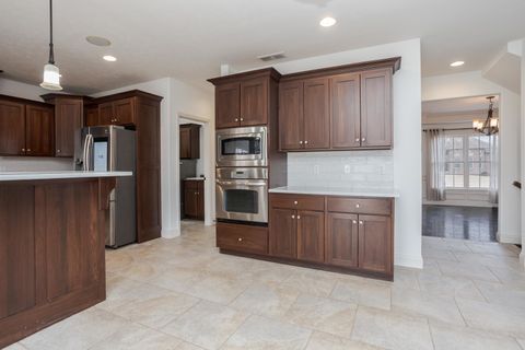 Tiny photo for 2807 Vrooman Court, Bloomington, IL 61704 (MLS # 12557847)