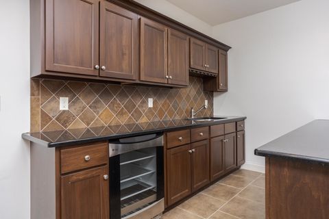 Tiny photo for 2807 Vrooman Court, Bloomington, IL 61704 (MLS # 12557847)