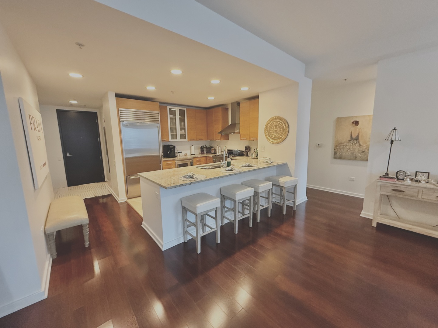 240 E Illinois Street 1805