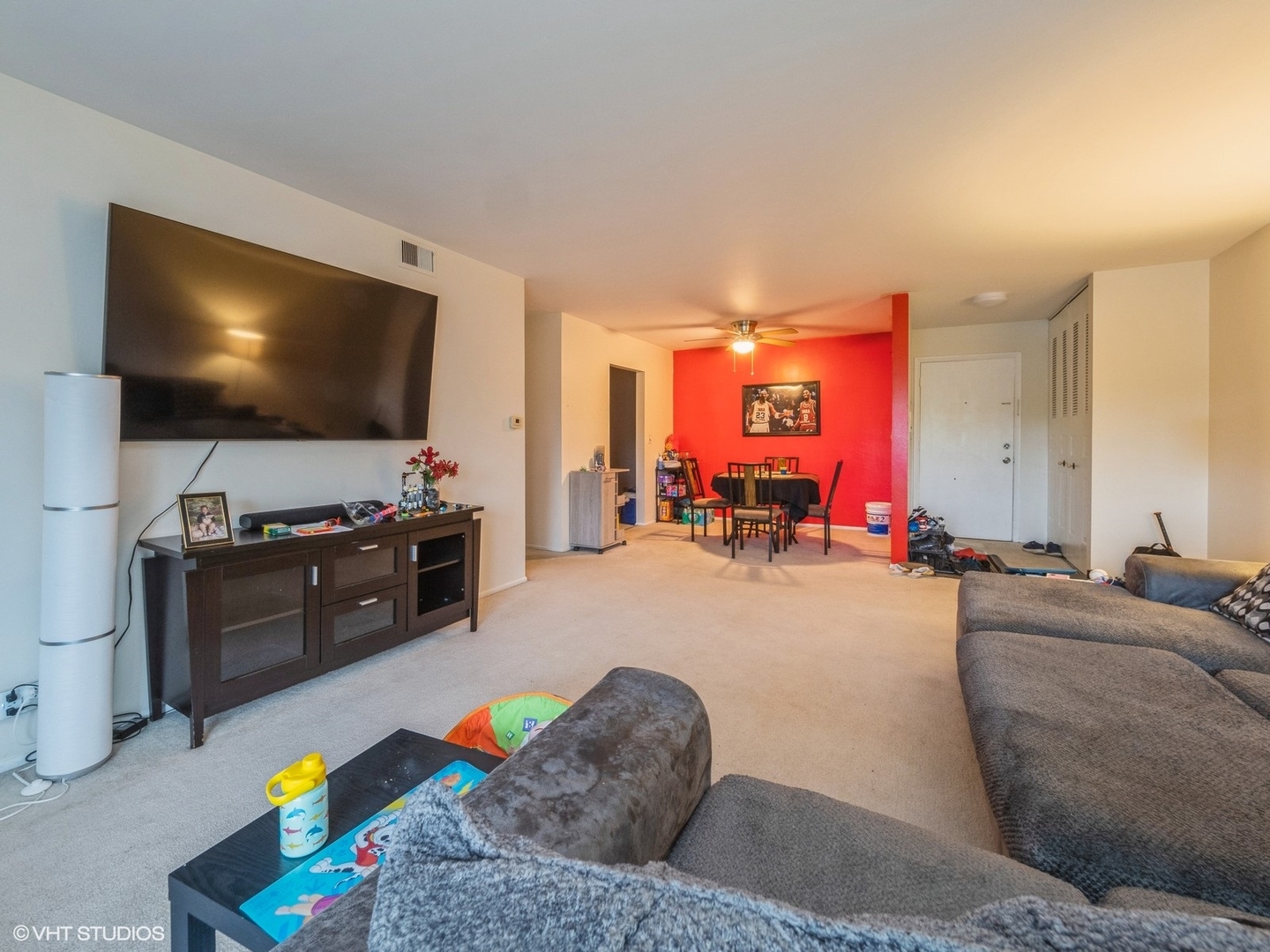 522 E Algonquin Road 200