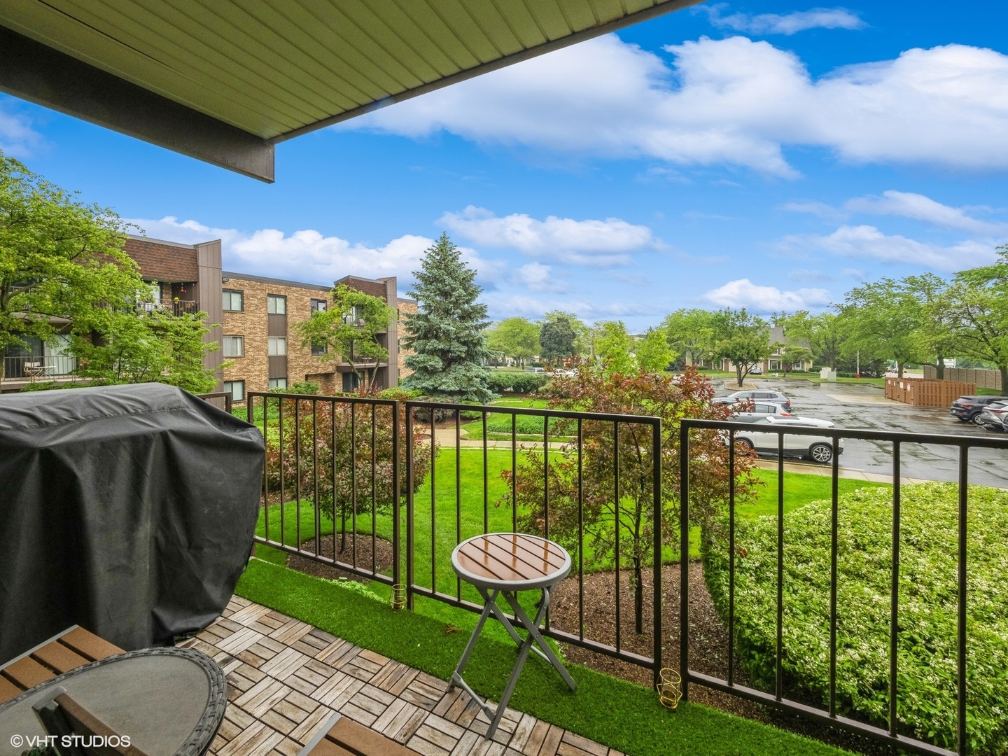 522 E Algonquin Road 200