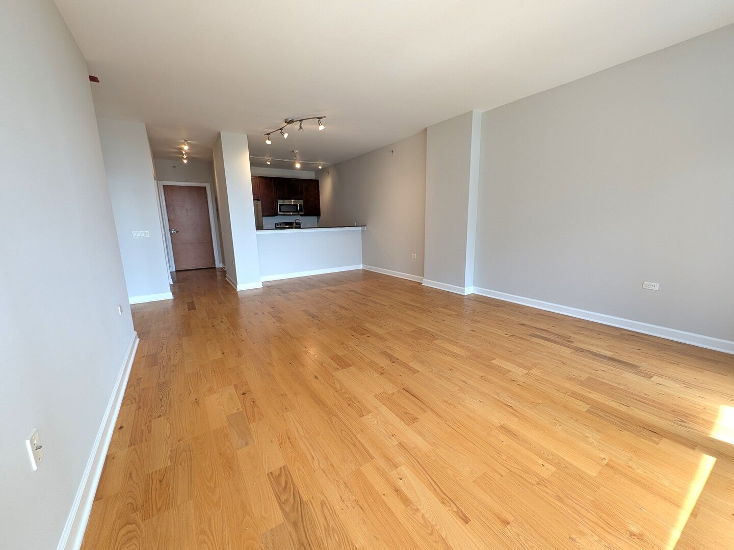100 E 14th Street 1508