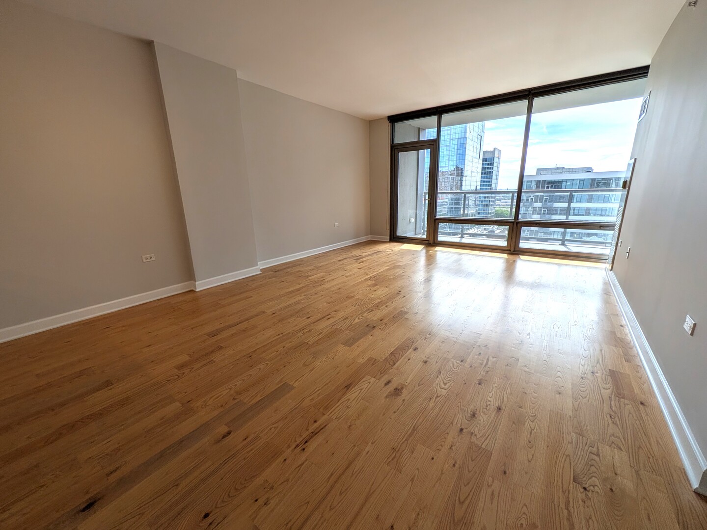 100 E 14th Street 1508