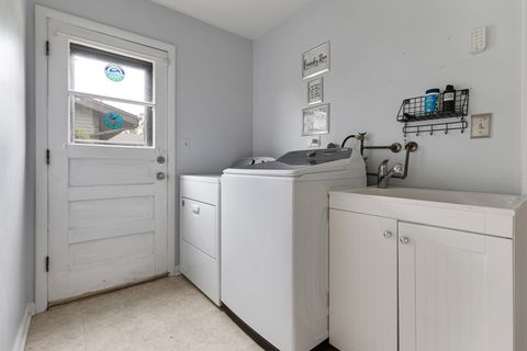 Tiny photo for 1520 S Elizabeth Street, Lombard, IL 60148 (MLS # 12458847)