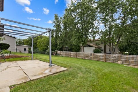 Tiny photo for 1520 S Elizabeth Street, Lombard, IL 60148 (MLS # 12458847)