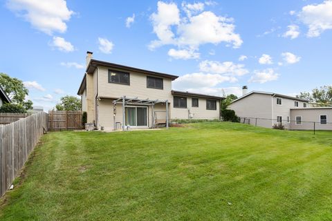 Tiny photo for 1520 S Elizabeth Street, Lombard, IL 60148 (MLS # 12458847)
