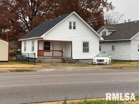 Photo of 1109 N PARK Avenue, Herrin, IL 62948 (MLS # QC4269707)