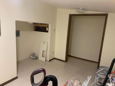 Tiny photo for 1109 N PARK Avenue, Herrin, IL 62948 (MLS # QC4269707)