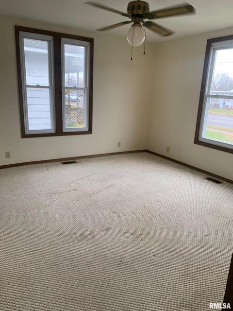 Tiny photo for 1109 N PARK Avenue, Herrin, IL 62948 (MLS # QC4269707)