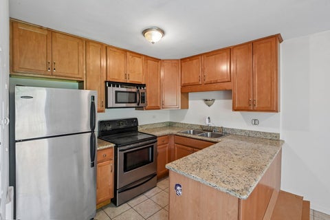 Tiny photo for 2220 Arbor Circle #25, Downers Grove, IL 60515 (MLS # 12686143)