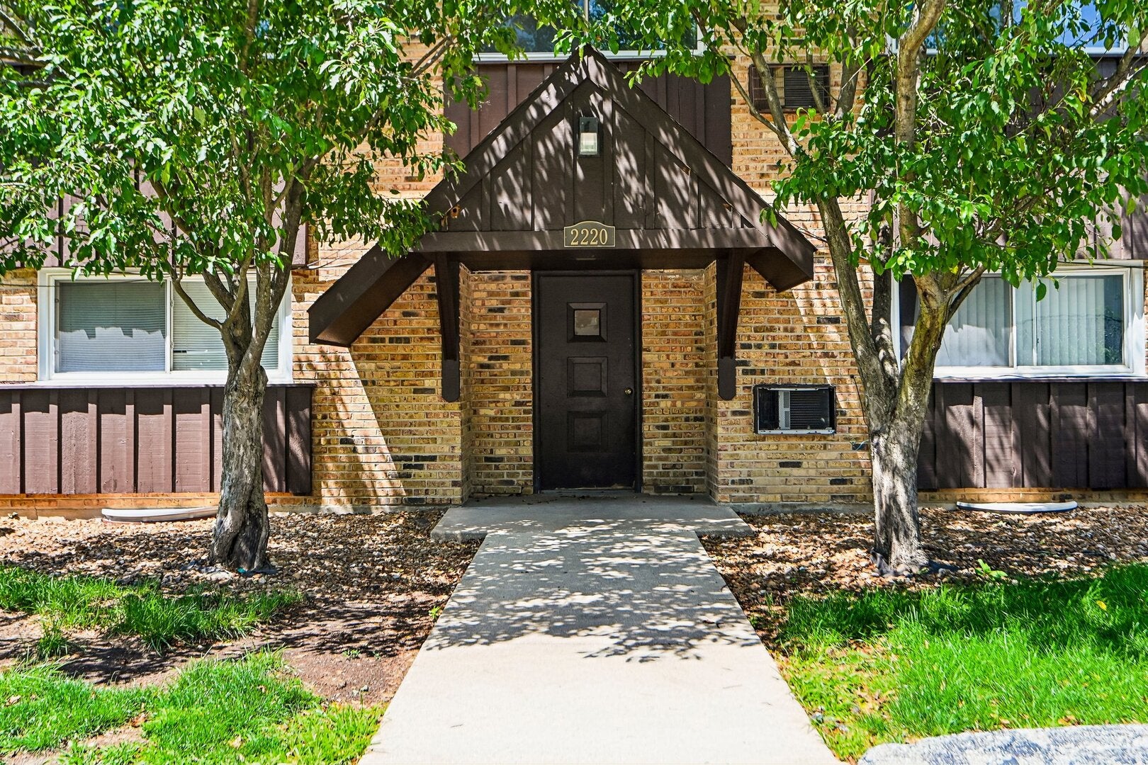2220 Arbor Circle 25