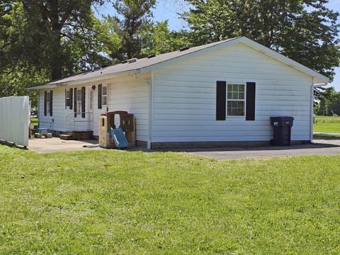 Tiny photo for 1521 Triangle Street, Mt Vernon, IL 62864 (MLS # 12637213)