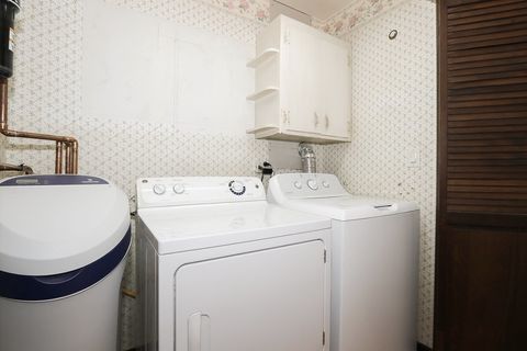 Tiny photo for 218 E Nerge Road, Roselle, IL 60172 (MLS # 12633280)