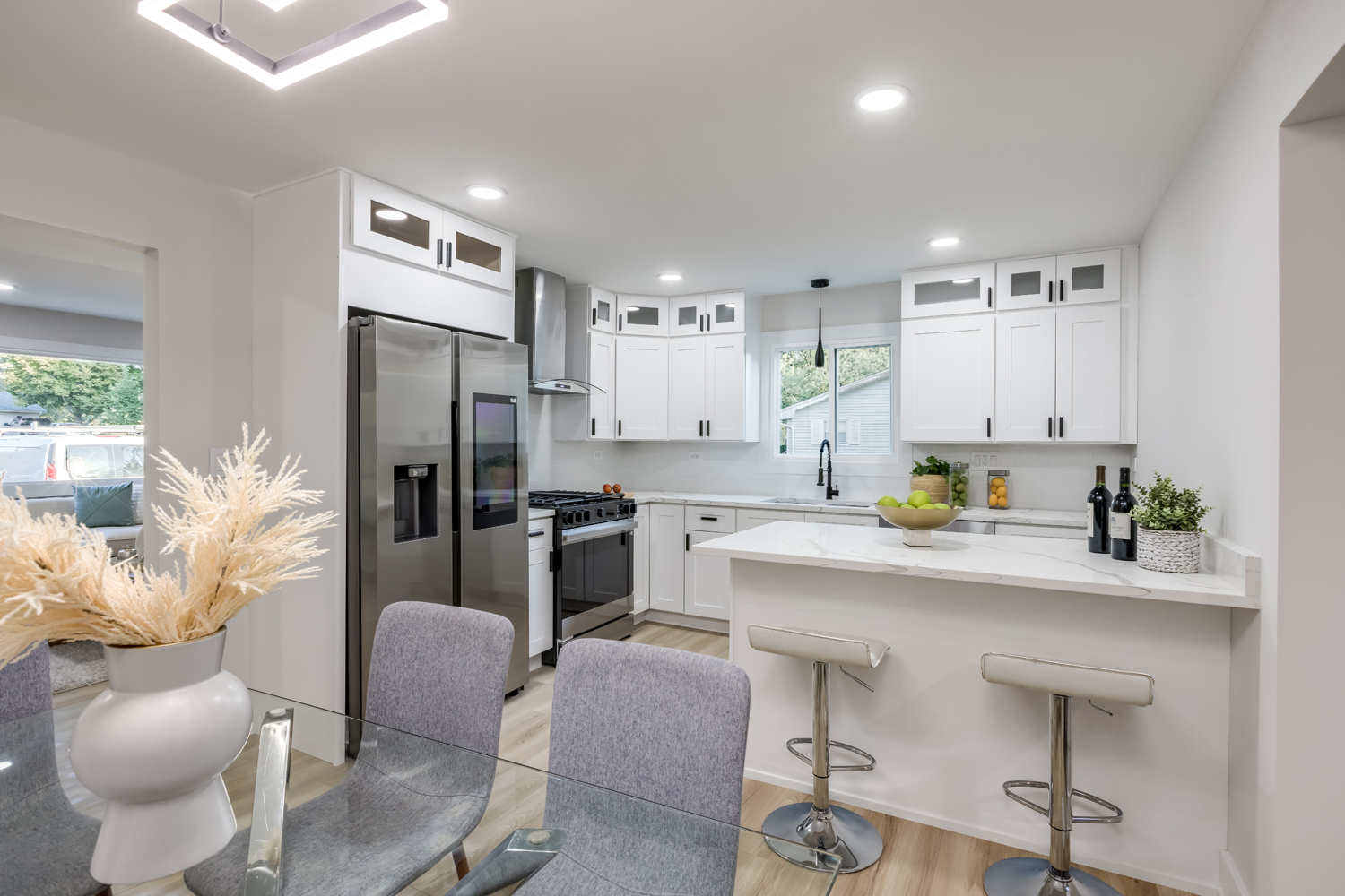 2421 Lockner Boulevard