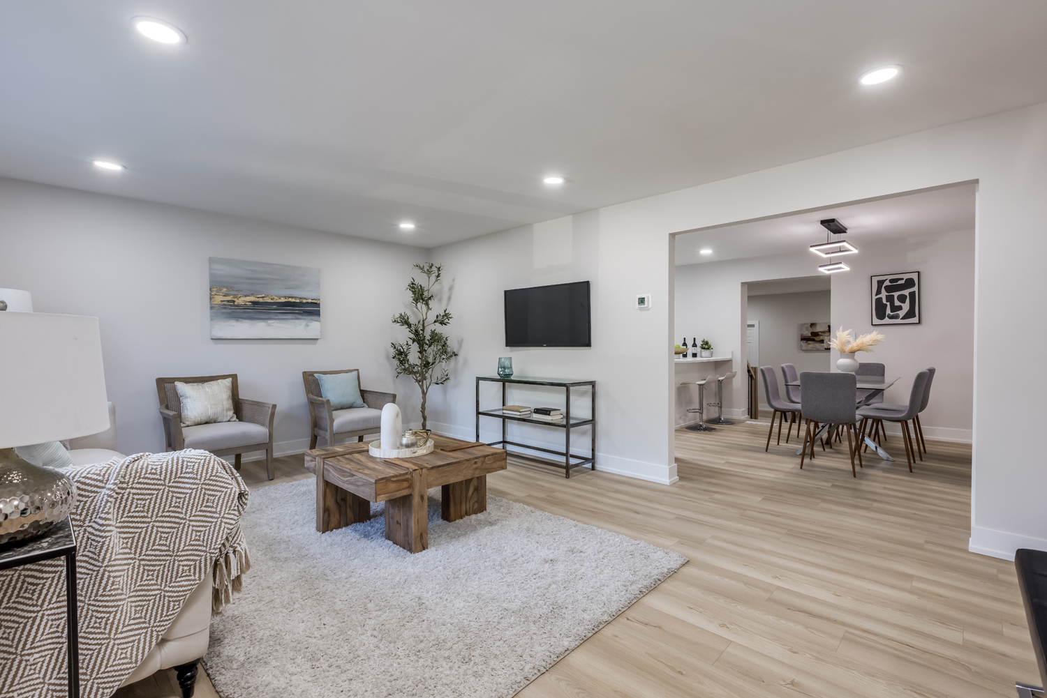 2421 Lockner Boulevard