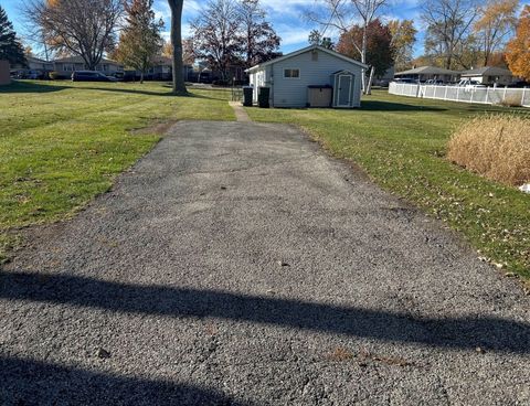 Tiny photo for 2031 Gilboa Avenue, Zion, IL 60099 (MLS # 12513402)