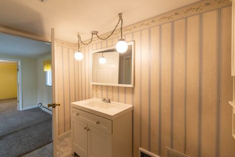 Tiny photo for 2031 Gilboa Avenue, Zion, IL 60099 (MLS # 12513402)