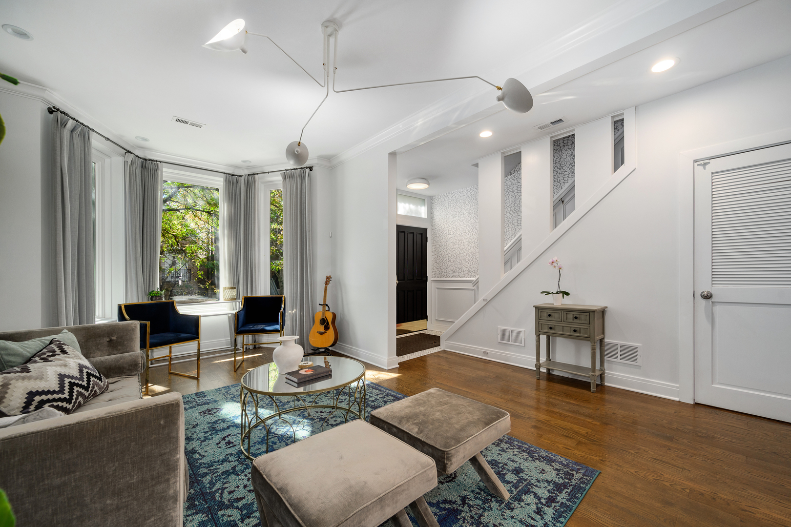 1636 W Julian Street
