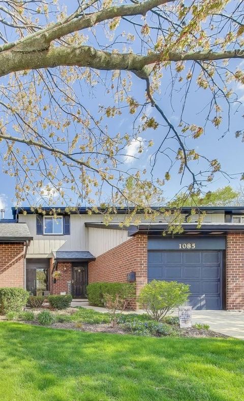 Photo of Wheaton, IL 60187 (MLS # 12627899)