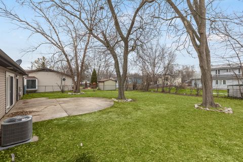 Tiny photo for 1330 E Kennedy Drive, Streamwood, IL 60107 (MLS # 12537341)