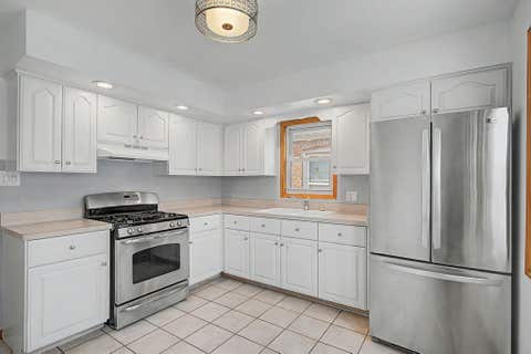 Tiny photo for 11011 S Avenue L, Chicago, IL 60617 (MLS # 12686187)
