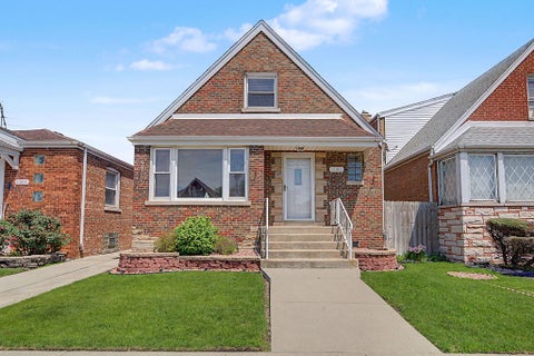 Photo of 11011 S Avenue L, Chicago, IL 60617 (MLS # 12686187)